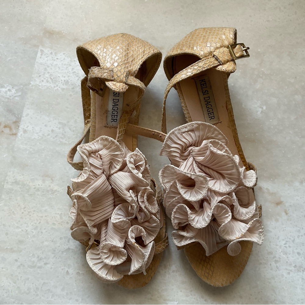 Kelsi Dagger Ruffle Sandals